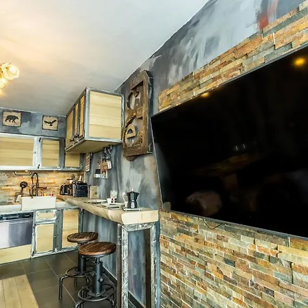 Hellochalet - Cervinia In Out - Industrial Family Daire *