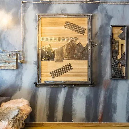 Hellochalet - Cervinia In Out - Industrial Family Апартаменты *